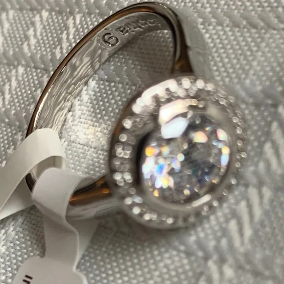 **STUNNING**lia sophia “Showdown” ring size 6 NWT 🏷️ - Picture 6 of 6